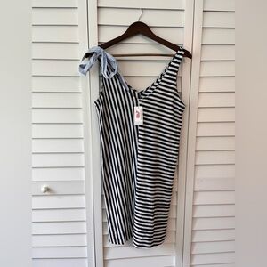 NWT Vineyard Vines | Bow Sleeve Stripe Navy
Dress